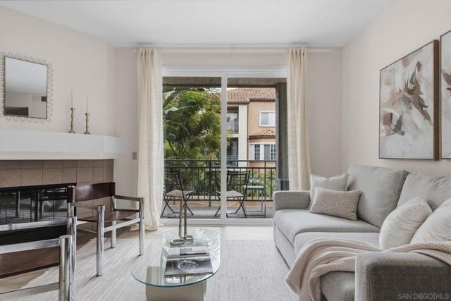 2150 Camino De La Reina 216, San Diego, CA 92108