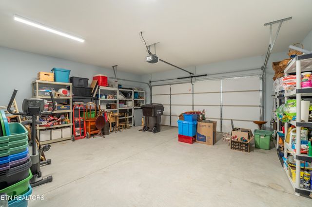 7356 Willow Path Lane, Knoxville, TN 37918