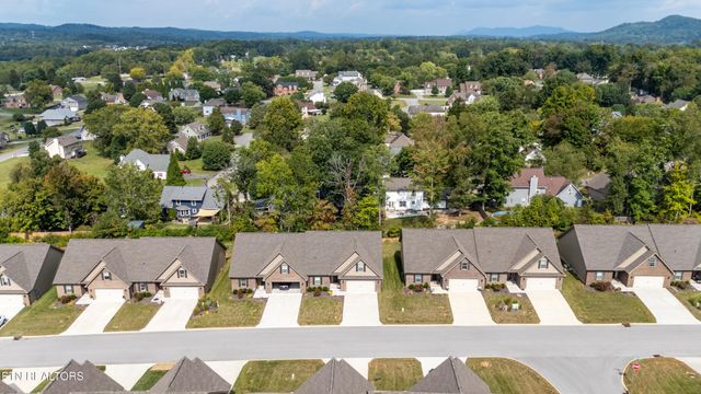 7356 Willow Path Lane, Knoxville, TN 37918