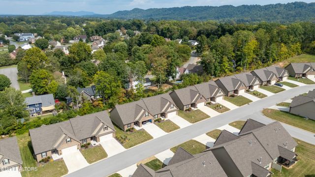 7356 Willow Path Lane, Knoxville, TN 37918