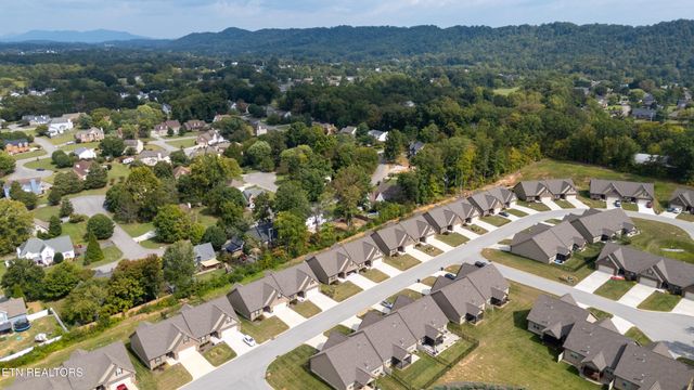 7356 Willow Path Lane, Knoxville, TN 37918