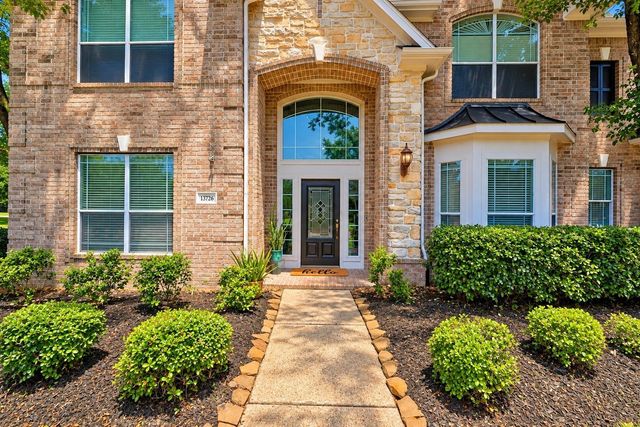 13726 Magnolia Manor Drive, Cypress, TX 77429