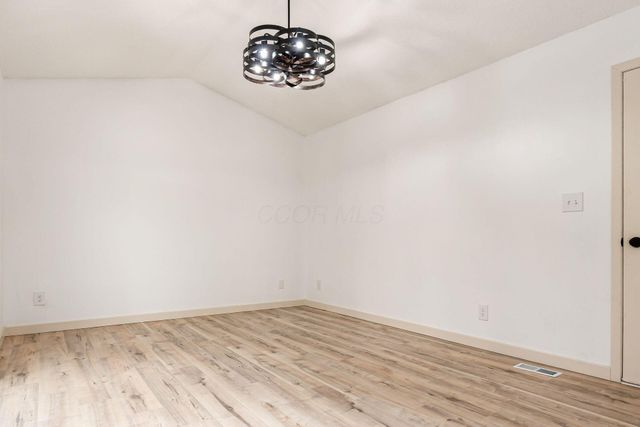 5850 Meadowhurst Way, Dublin, OH 43017