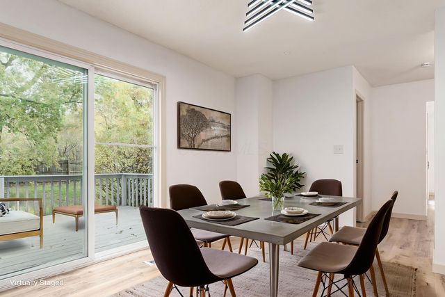 5850 Meadowhurst Way, Dublin, OH 43017