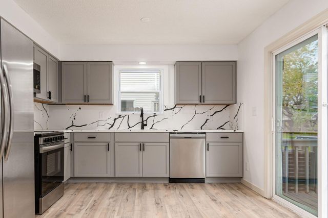 5850 Meadowhurst Way, Dublin, OH 43017