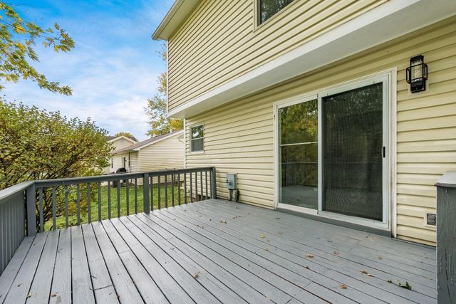 5850 Meadowhurst Way, Dublin, OH 43017