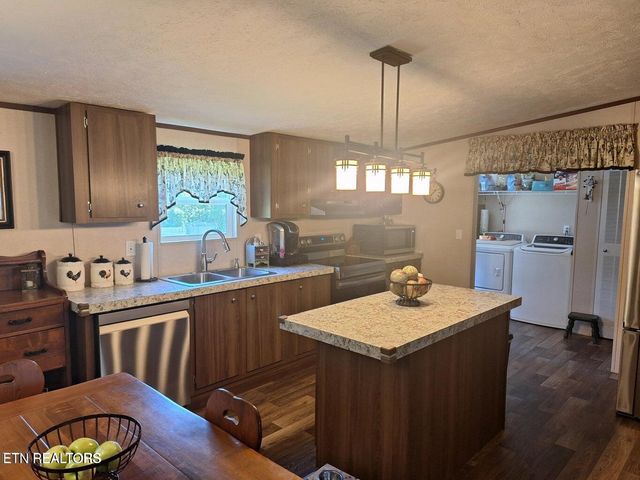 1450 Belltown Rd, Tellico Plains, TN 37385