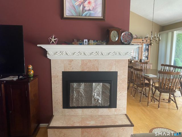 142 Timber Ridge 142, Southington, CT 06489