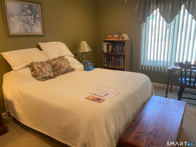 142 Timber Ridge 142, Southington, CT 06489
