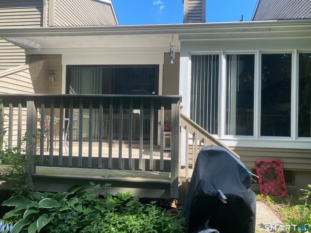 142 Timber Ridge 142, Southington, CT 06489
