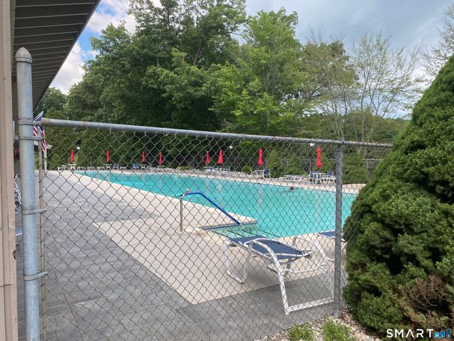 142 Timber Ridge 142, Southington, CT 06489