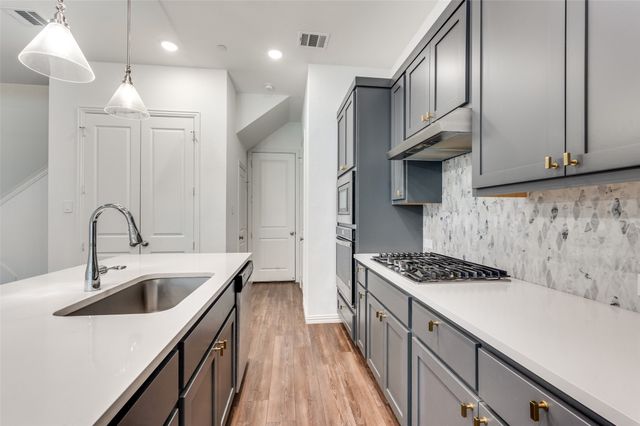 9912 Schramm Street, Irving, TX 75063