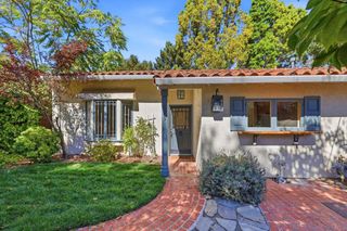1319 Hopkins Avenue, Palo Alto, CA 94301