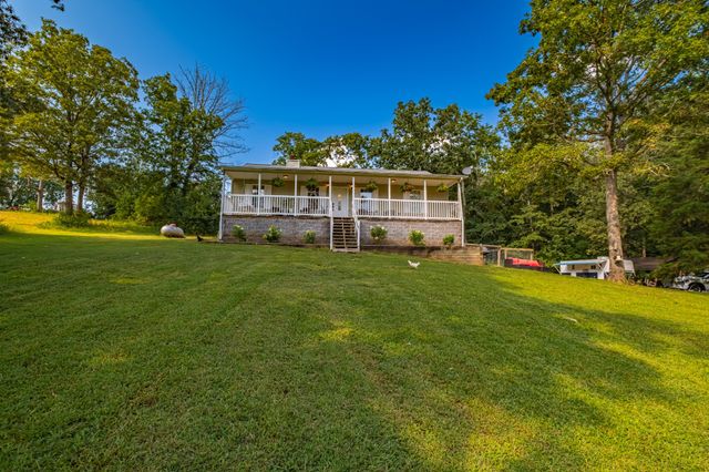 1450 Pleasant Hill Rd, Mcminnville, TN 37110