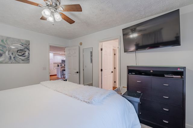 1450 Pleasant Hill Rd, Mcminnville, TN 37110