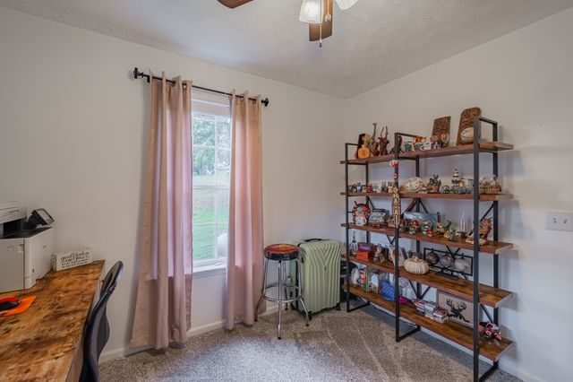 1450 Pleasant Hill Rd, Mcminnville, TN 37110