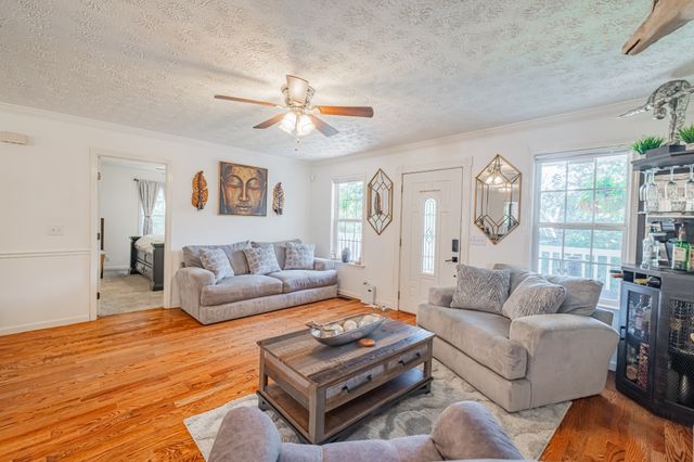 1450 Pleasant Hill Rd, Mcminnville, TN 37110