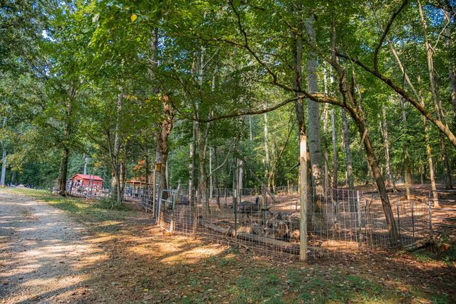 1450 Pleasant Hill Rd, Mcminnville, TN 37110