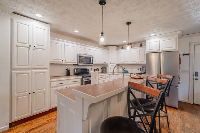 1450 Pleasant Hill Rd, Mcminnville, TN 37110