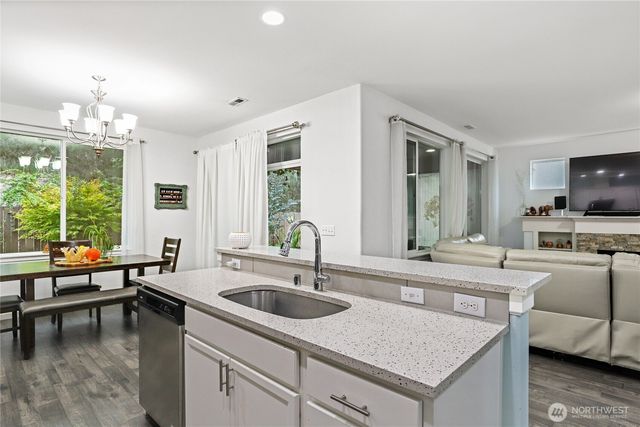 2430 Puget Sound Boulevard, Bremerton, WA 98312