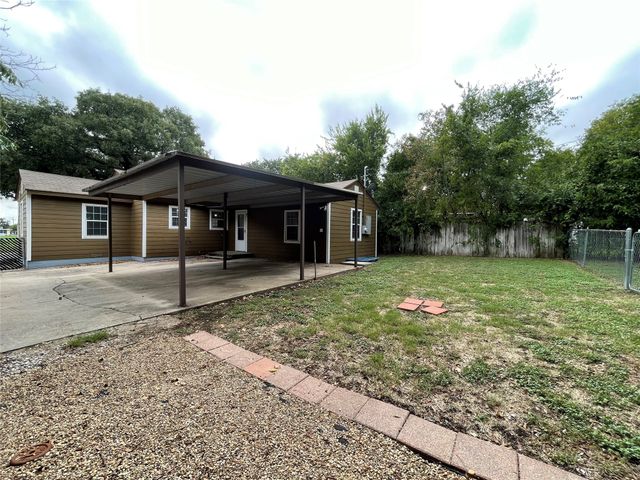 5108 Tulane Avenue, River Oaks, TX 76114