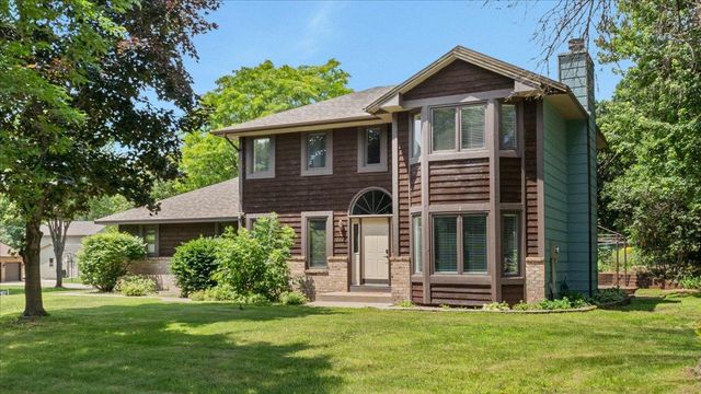 12720 Ibis Street NW, Coon Rapids, MN 55448