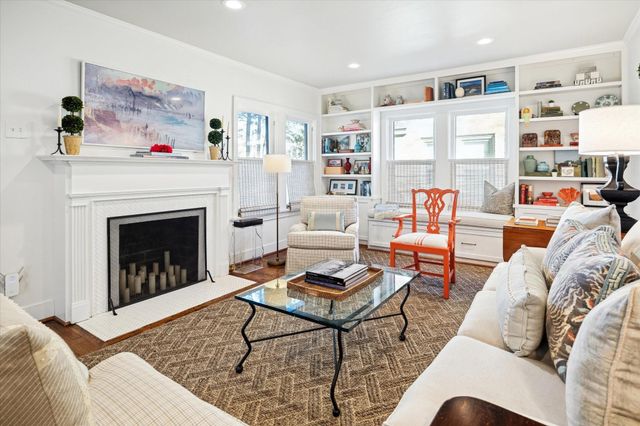 2109 Colquitt Street, Houston, TX 77098