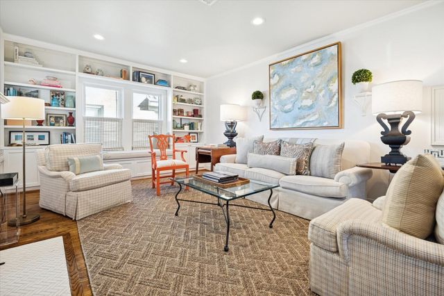 2109 Colquitt Street, Houston, TX 77098