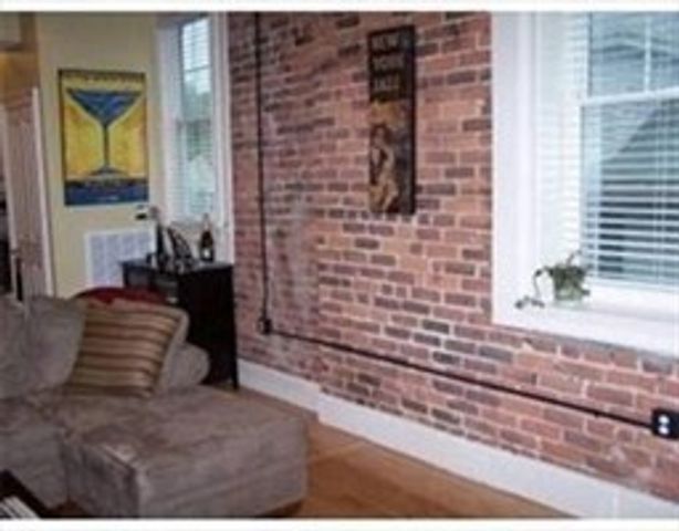 310 Court St 2, Plymouth, MA 02360