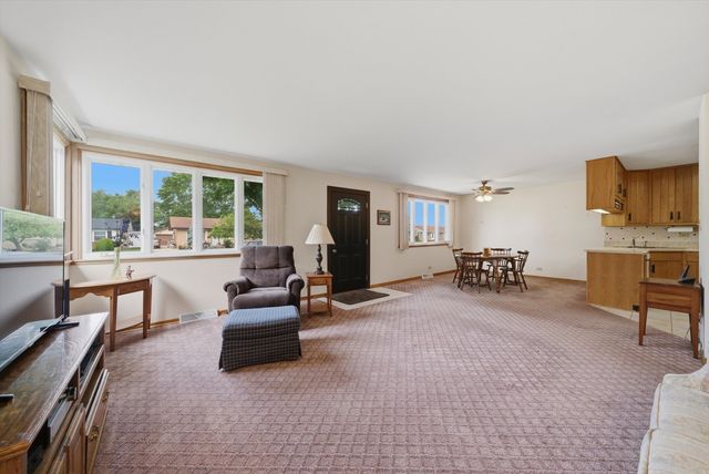 12841 Terrace Lane, Crestwood, IL 60418