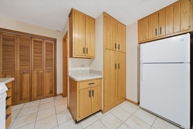 12841 Terrace Lane, Crestwood, IL 60418