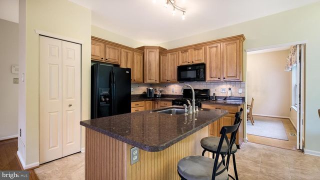 3405 PIN OAK LN, Chalfont, PA 18914