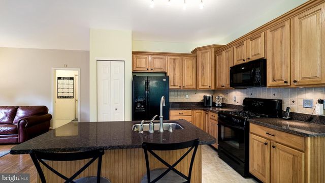 3405 PIN OAK LN, Chalfont, PA 18914