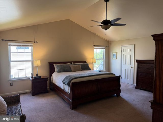 3405 PIN OAK LN, Chalfont, PA 18914