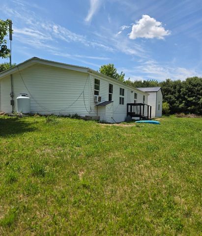 475 Tyler Road, Wayland Twp, MI 49348