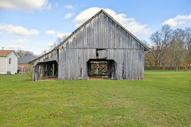 4103 Hampshire Pike, Hampshire, TN 38461