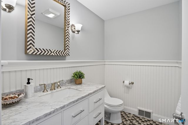 112 Calico Lane, Fairfield, CT 06824