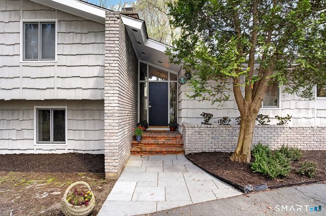 112 Calico Lane, Fairfield, CT 06824