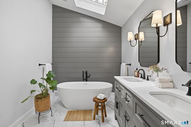 112 Calico Lane, Fairfield, CT 06824