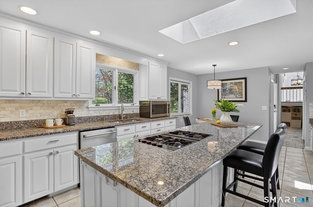 112 Calico Lane, Fairfield, CT 06824