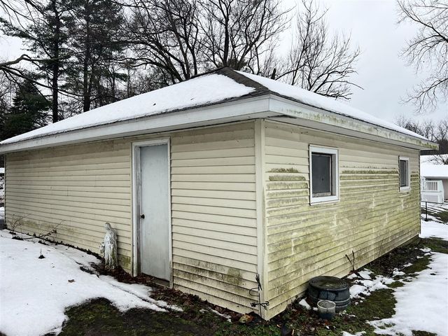 2775 E Y Avenue, Vicksburg, MI 49097