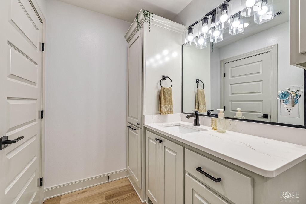 Image 27 of property listing at 4030 Caroline Lane, San Angelo, TX 76904