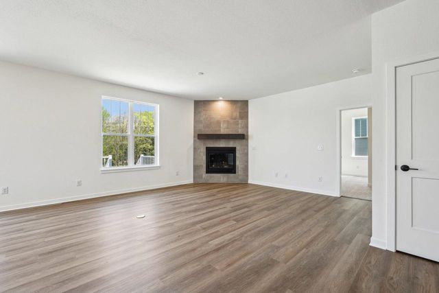 N174W20624 Laurel Springs CIRCLE, Jackson, WI 53037