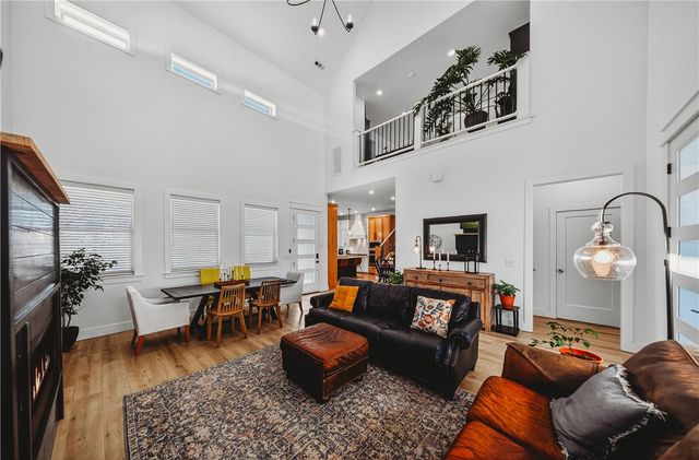 609 Atlanta SE Street, Gravette, AR 72736