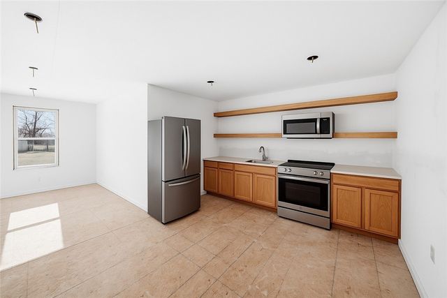 609 Atlanta SE Street, Gravette, AR 72736