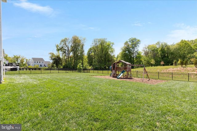 220 STOIC ST SE, Leesburg, VA 20175