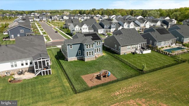 220 STOIC ST SE, Leesburg, VA 20175