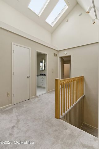 8 Roebling Court, Leonardo, NJ 07737