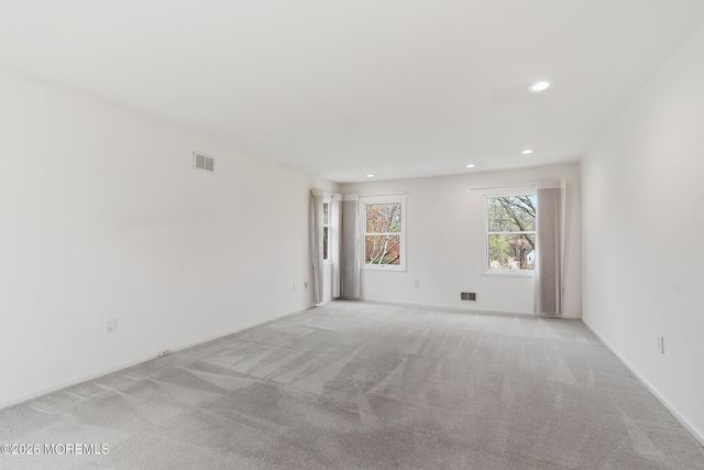 8 Roebling Court, Leonardo, NJ 07737