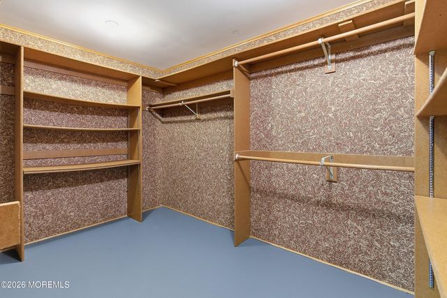 8 Roebling Court, Leonardo, NJ 07737